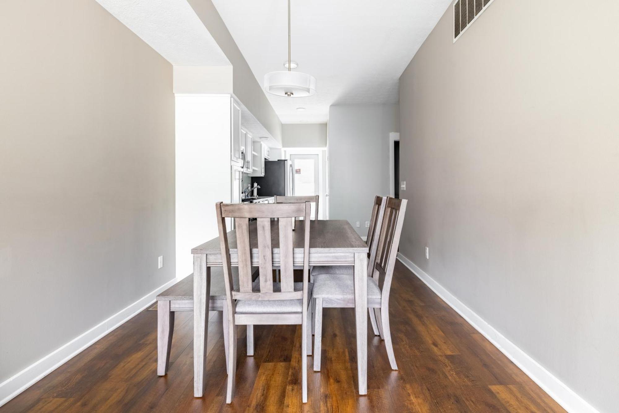 Luxury Downtown Townhome Unit 7 Cleveland Extérieur photo
